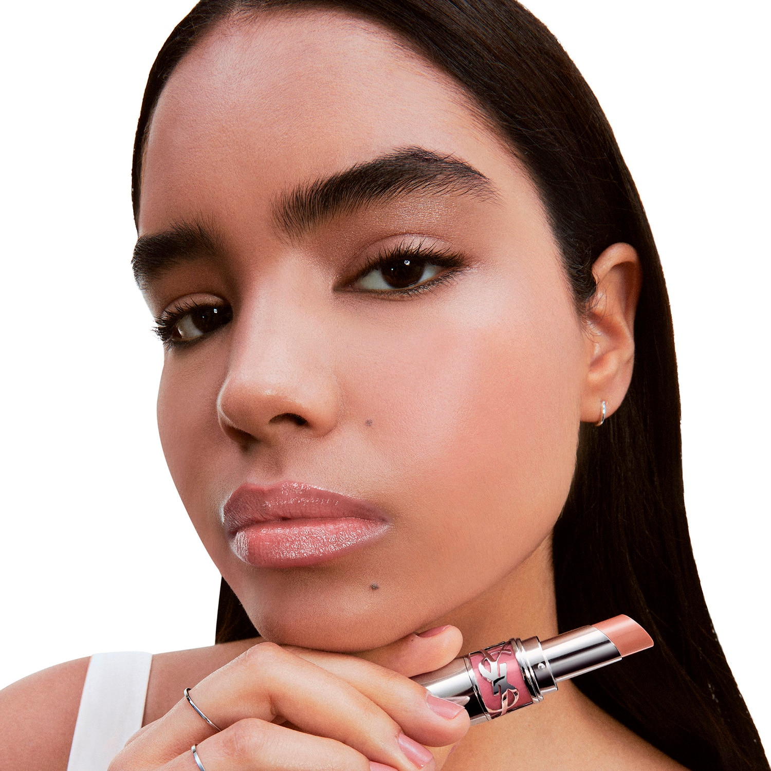 LOVESHINE EL NUEVO LABIAL DE ALTO BRILLO (LABIAL EN BARRA CON EFECTO BRILLOSO)